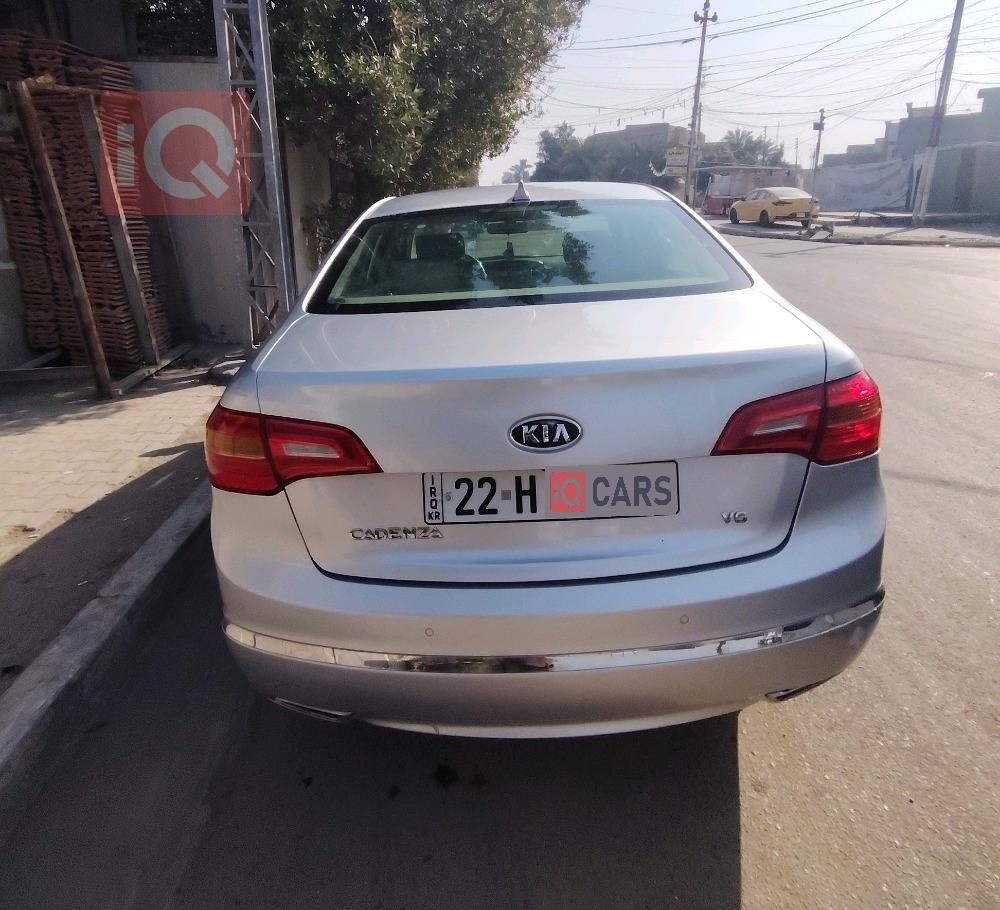 كيا كادينزا